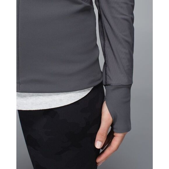 Lululemon Dance Studio Jacket III Soot Light - Size: 8 - Picture 13 of 13